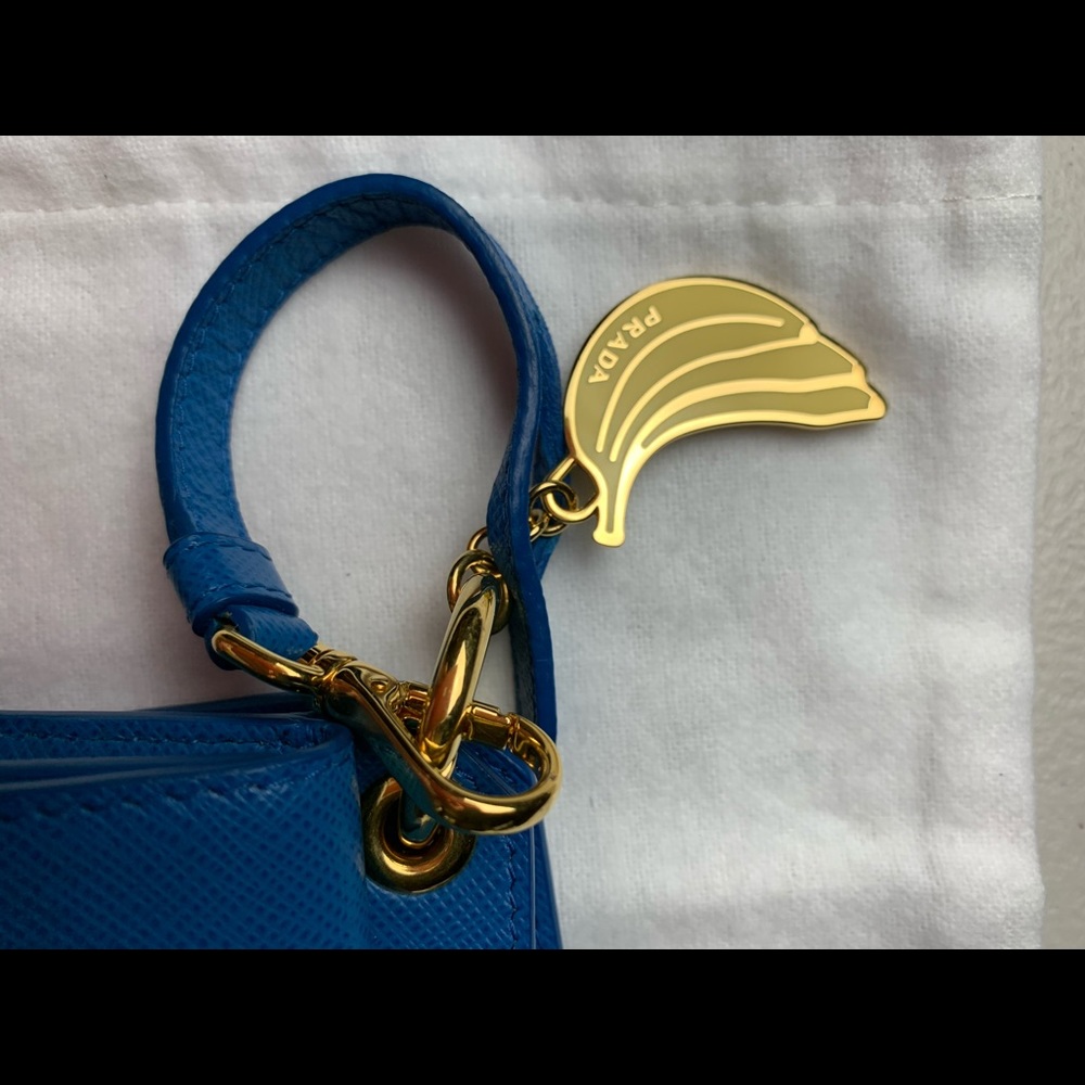 Prada new blue card/coin/accessory case - Picture 10 of 15